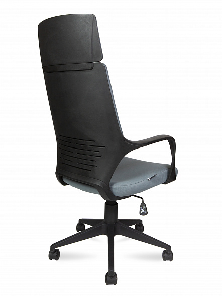 Кресло офисное  IQ (черный пластик / темно-серая ткань)